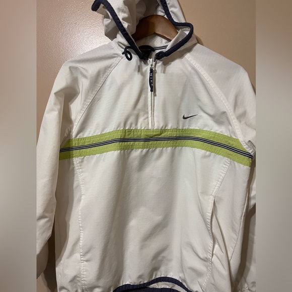 Nike vintage small hoodie jacket - Picture 3 of 15